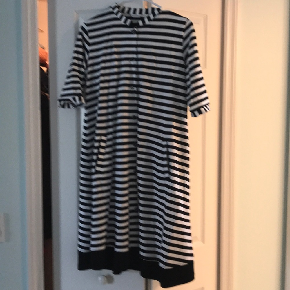 Dress with pockets